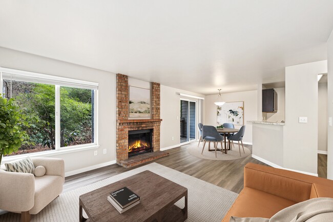 Building Photo - Waterstone at North Creek