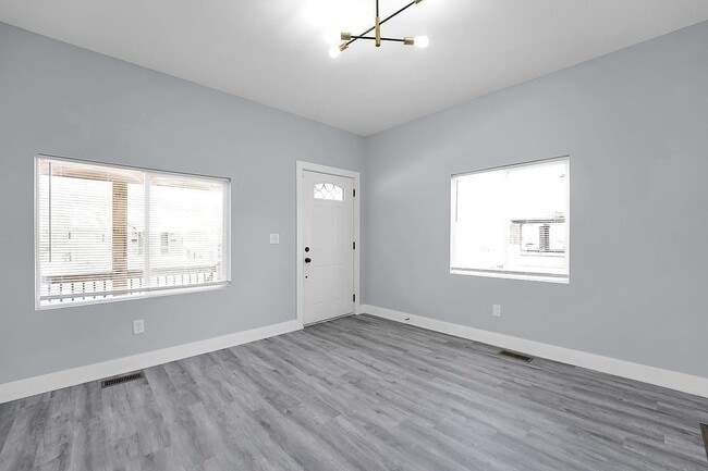 Building Photo - 1157 Atcheson St