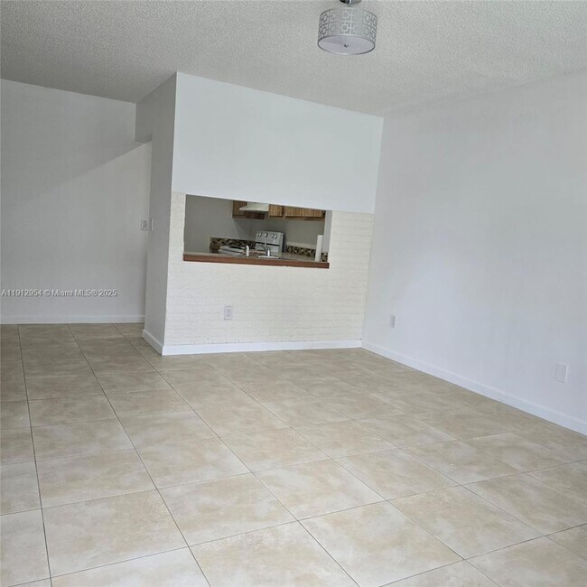 Building Photo - 15332 SW 72nd St