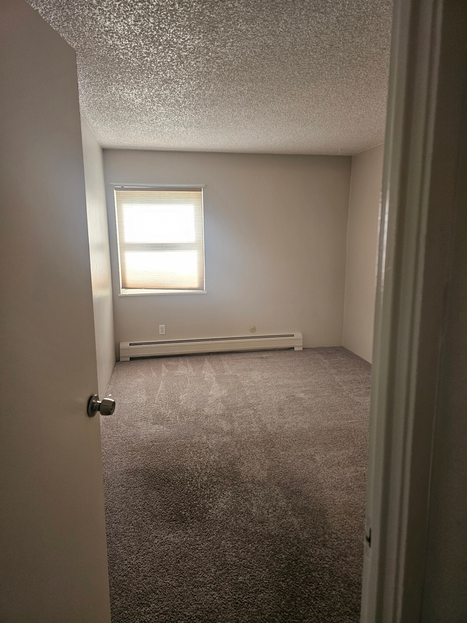 Building Photo - 451 Golden Cir