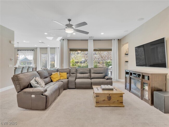 Building Photo - 2931 Raywood Ash Dr