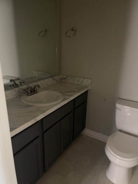 Building Photo - 709 Integrity Oaks Dr