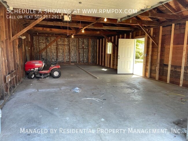 Building Photo - 298 N 4th Ave