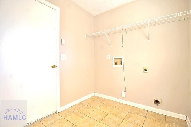 Building Photo - 942 Gulfstream Rd