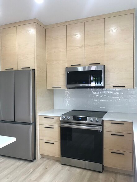 High quality Appliances - 19609 SE Chitwood Rd