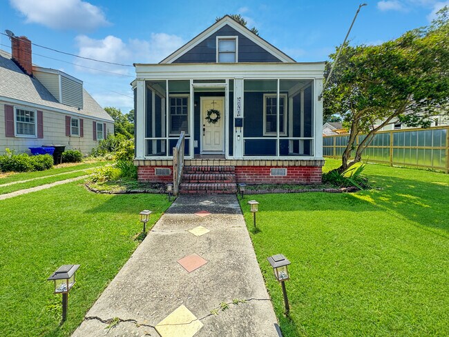 Building Photo - 241 Sandpiper Dr