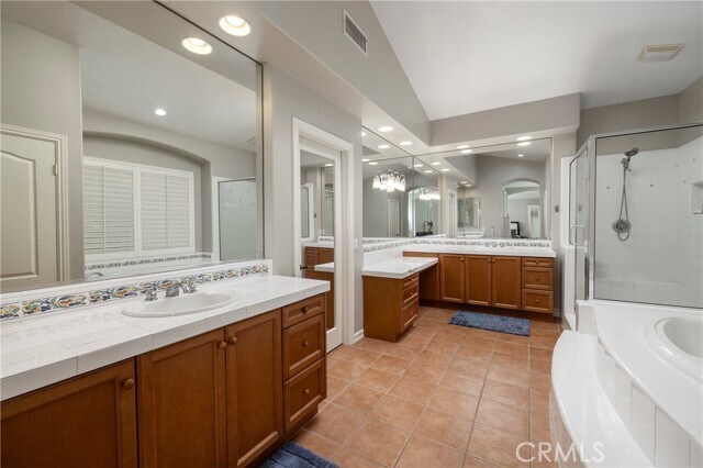 Building Photo - 10 Spring Grove
