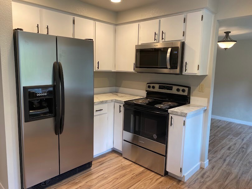 Building Photo - 7233 Stanford Ct NW