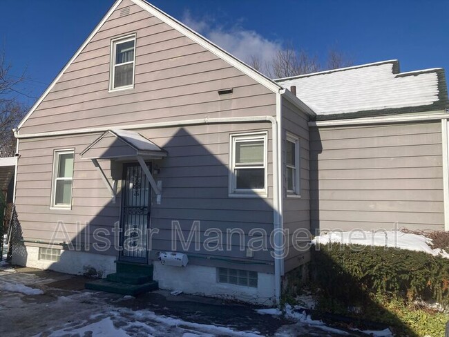 Building Photo - 870 Frederick Blvd