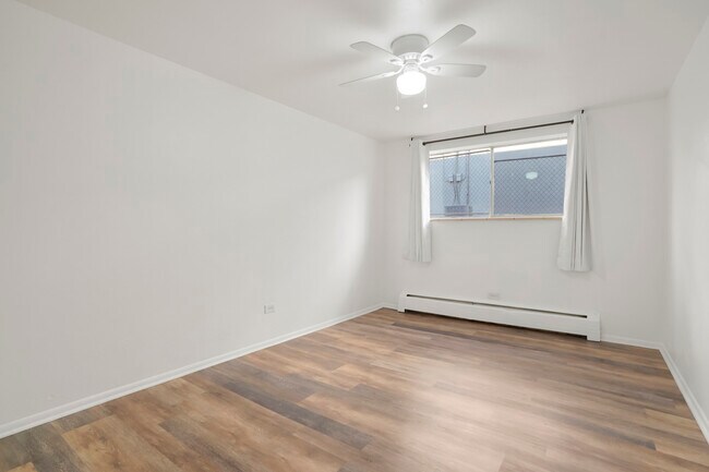 Building Photo - Umatilla Apartments