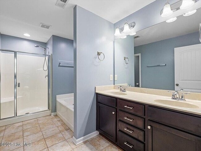 Building Photo - Build Equity While Leasing - Lease and Own...