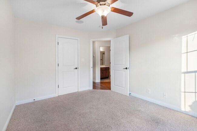 Building Photo - 1389 Bruceton Dr