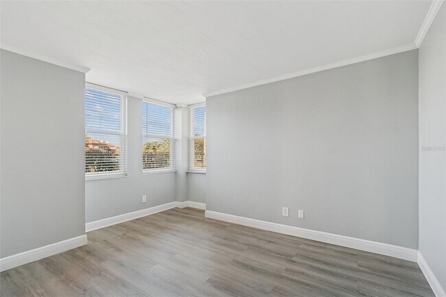 Building Photo - 2051 Skimmer Ct