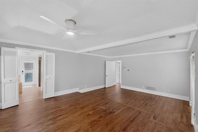 Building Photo - 6911 Gateridge Dr