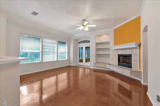 Building Photo - 9237 La Siesta Bend