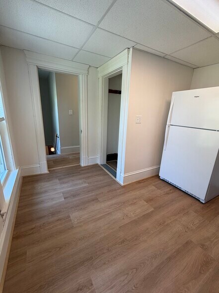 Building Photo - 470 Millers Falls Rd