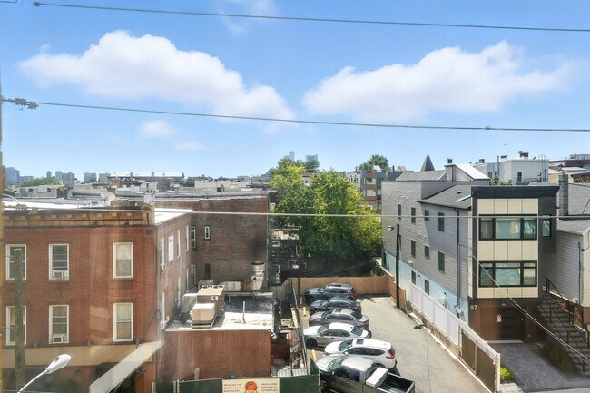 Building Photo - 94 North St