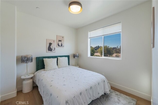 Building Photo - 712 Chestnut Ave