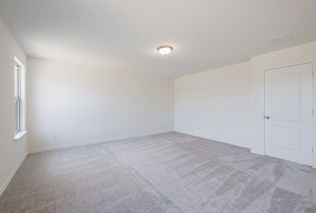 Building Photo - 11227 Aristides