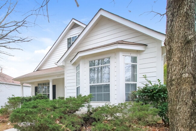 Building Photo - 537 Anglewood Trace