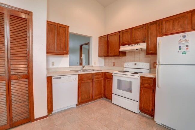 Building Photo - 10038 Little Teak St