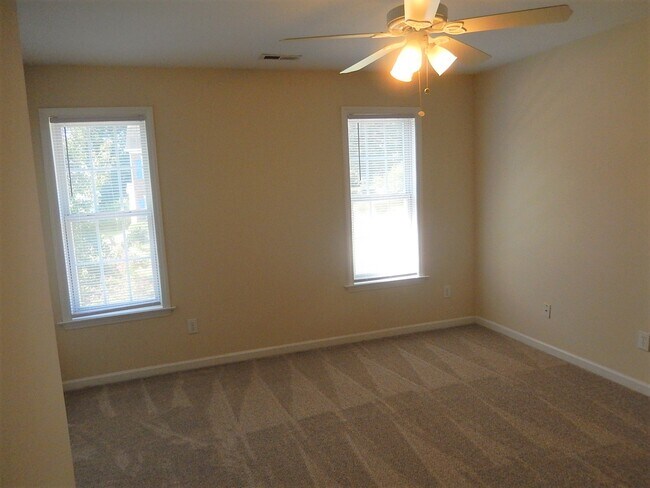 Building Photo - 5809 Spirit Ct