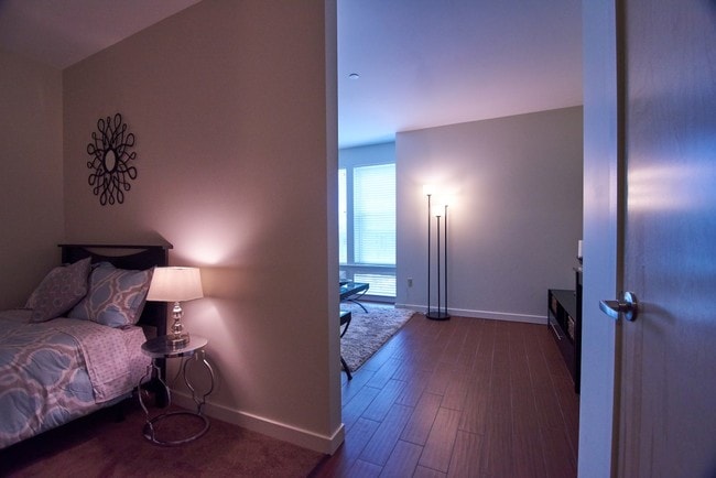 View of Nook & Living Room - 1032 Hope St