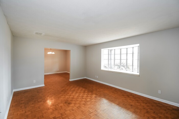 Building Photo - 2742 Holly Ridge Dr