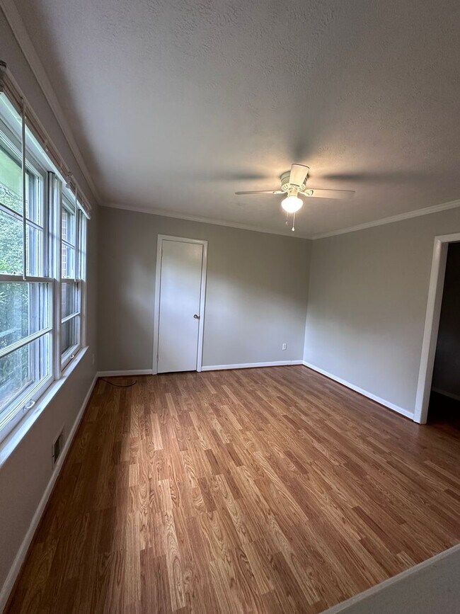Building Photo - 205 West Ave NW
