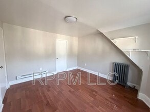 Building Photo - 106 N 16th St