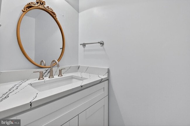 Building Photo - 1302 Clayborne House Ct