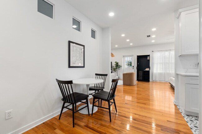 Building Photo - 27 Old Mission Ave