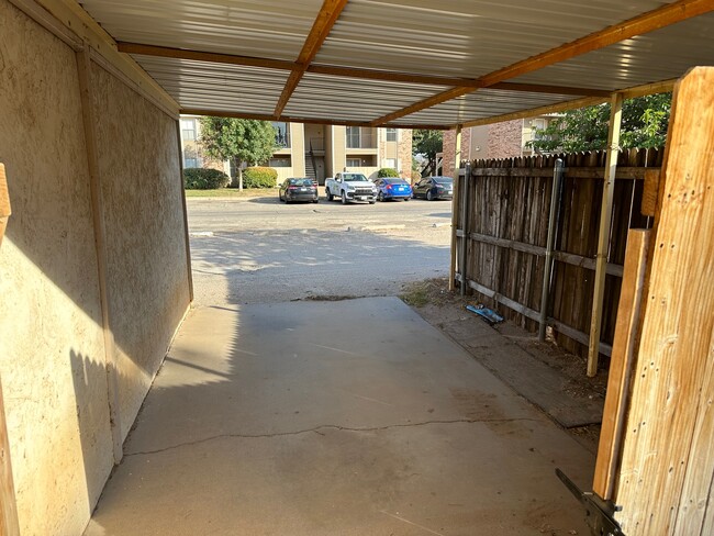 Building Photo - 4511 Fairgate Dr