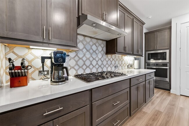 Building Photo - 21642 Laggan Clf Ln