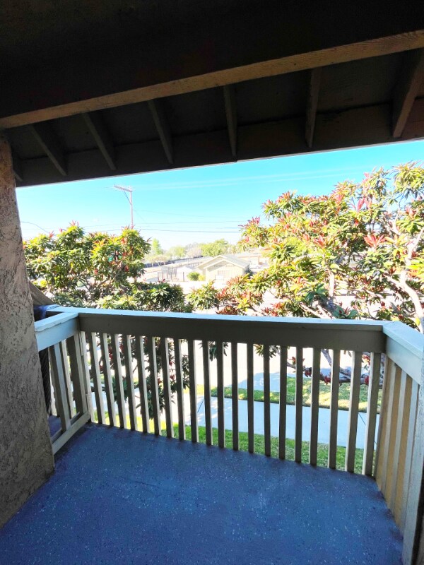 Building Photo - 360 N San Antonio Ave