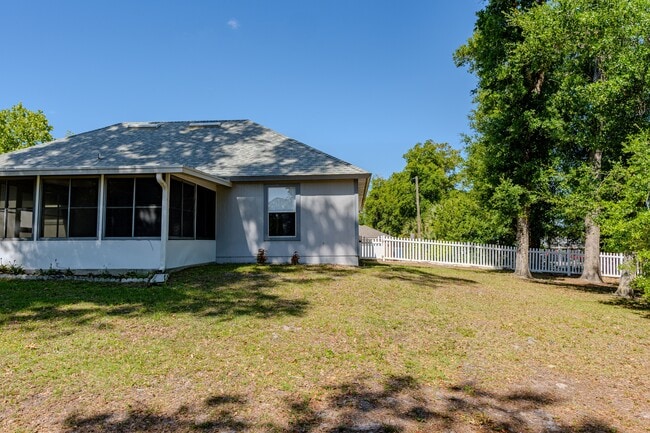 Building Photo - 1011 Shayler Ave