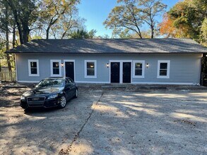 Building Photo - Curio