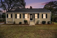 Building Photo - 3 bedroom 2 Bath Decatur Bungalow