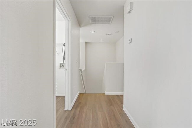 Building Photo - 5948 Sakhalin Ave