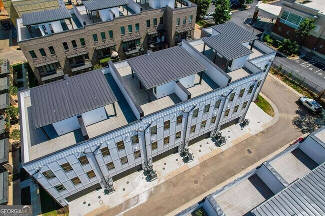 Building Photo - 1028 Robert Smalls Wy