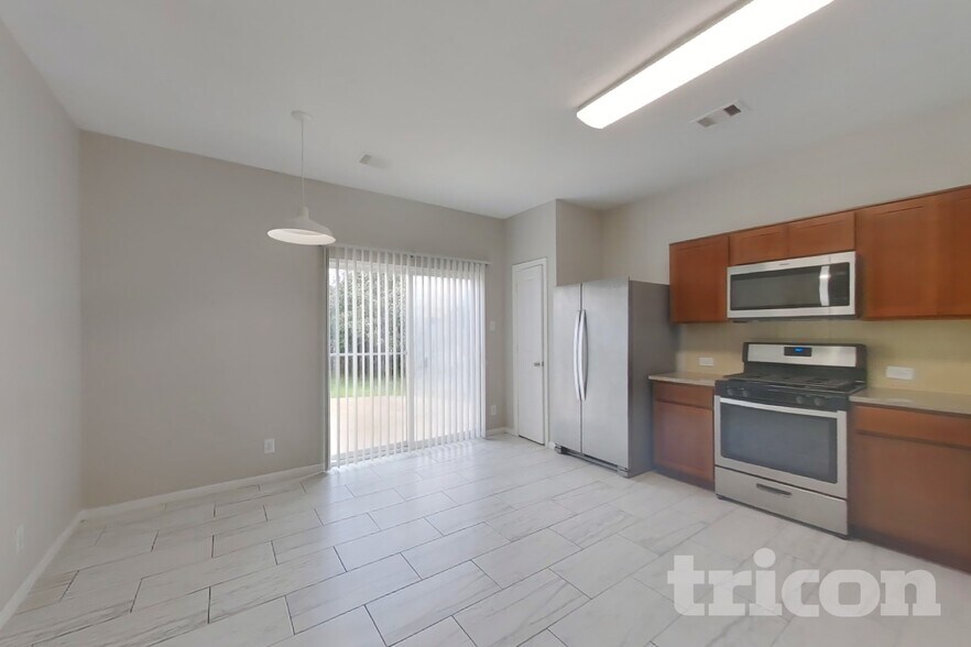 Building Photo - 11114 Kingsnorth Dr