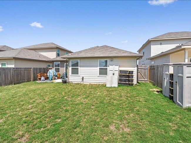 Building Photo - 200 Grapefruit Rd