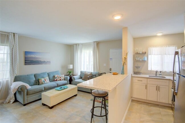 Building Photo - 1887 Hyde Park St