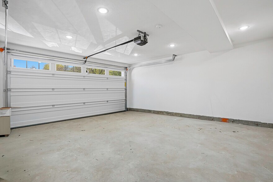 Building Photo - 20 Beaumont Rd
