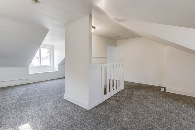 Building Photo - Available JULY 2026 - Spacious 3 Bedroom, 1.5 Bath w/ City Views!