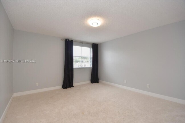 Building Photo - 4801 Grapevine Wy