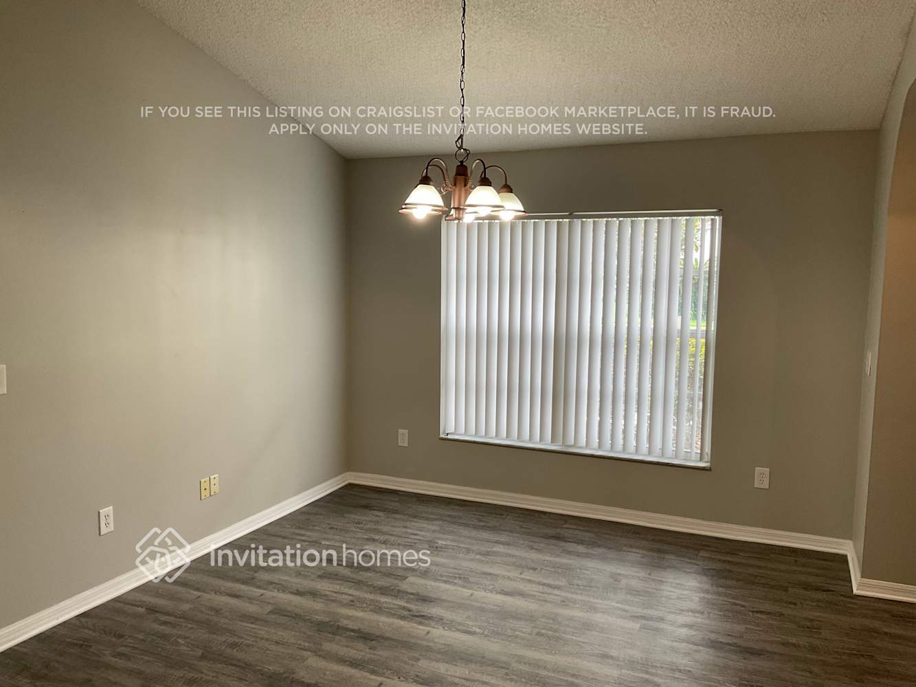 Building Photo - 826 Walsingham Way