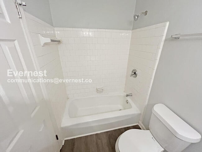 Building Photo - 2463 Montezuma Cir