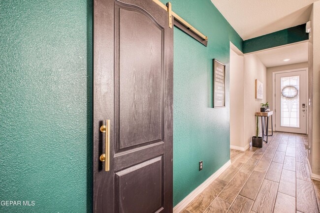 Building Photo - 1621 Sam Dominguez St