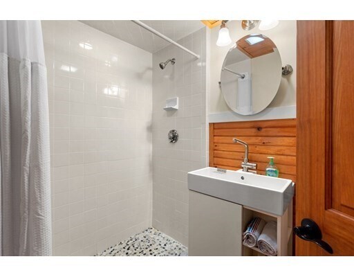 Building Photo - 6 N Hudson St